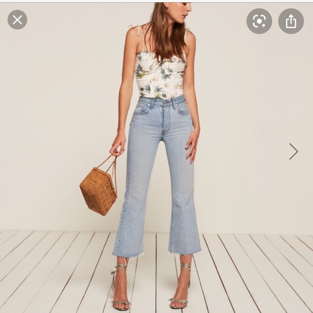 🤍Reformation Mid Rise Cropped Flare Jeans